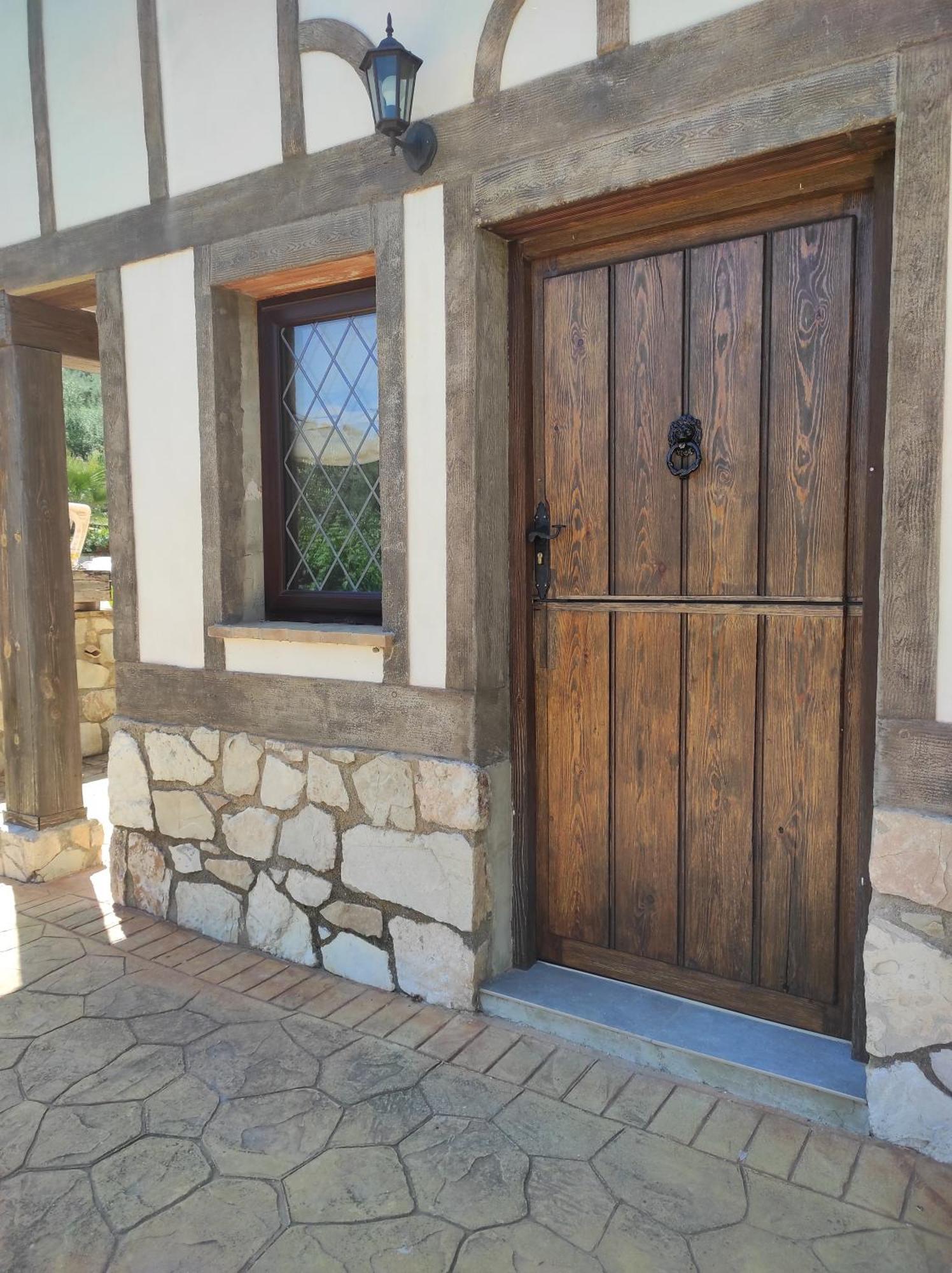 Las Marrojas, Secluded Tudor Country Cottage 阿尔加里内霍 外观 照片